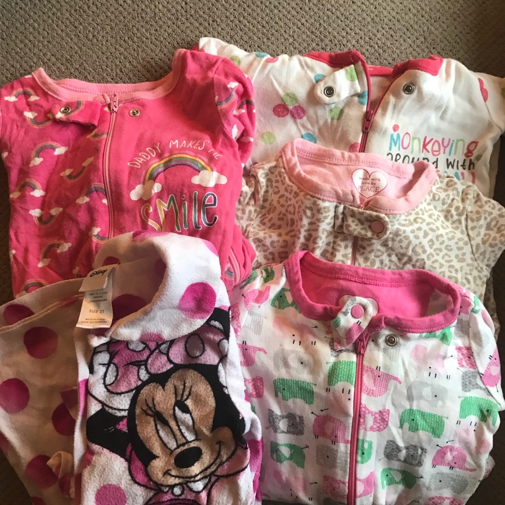Lot of 2t pajamas/onesies
